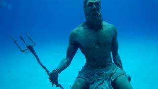 Estatua Poseidon San Andres