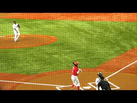 広島カープ　梵のバッティング_20110320