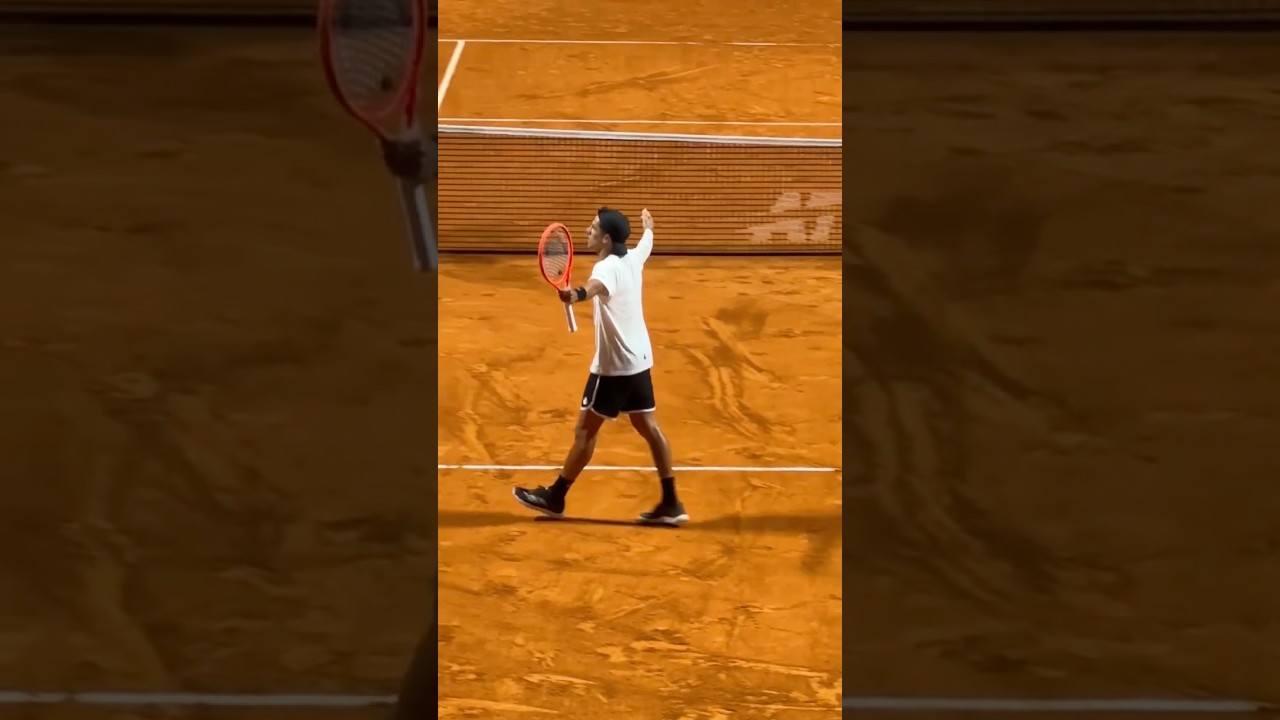 Incredible scene in Buenos Aires! Federico Coria had his home crowd FIRED UP 🔥 