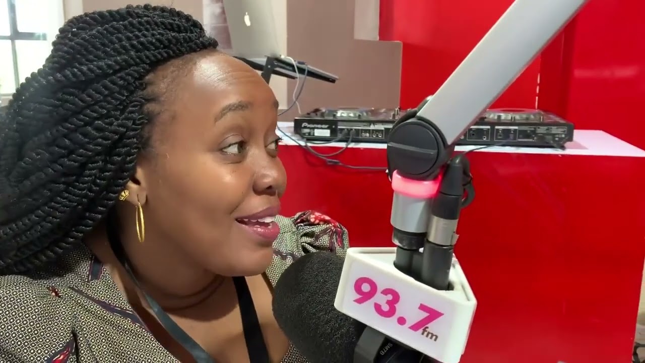 KILICHOMKUTA STAN BAKORA BAADA YA KUVUTA BANGI UKWENI😂😂