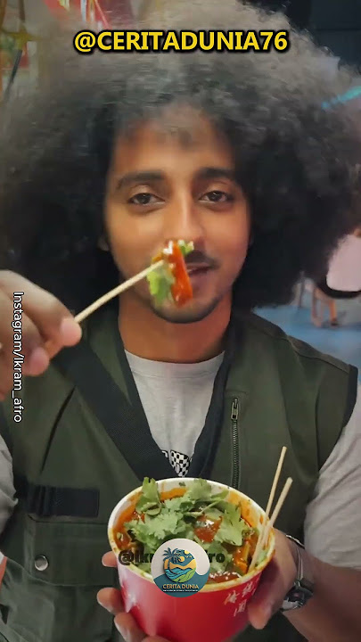 Lidah Indonesia Kebal ! Pria Ini Ga Kepedesan Makan di China.