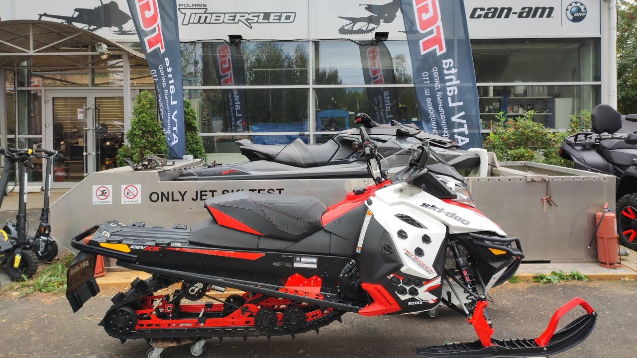 В продаже снегоход BRP Ski-doo Renegade Backcountry X 800R E-TEC 2014 м.г.