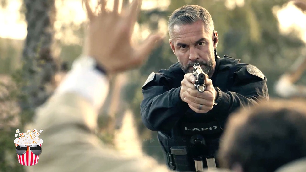 ⁣Catching a Guy in a Car Chase | S.W.A.T. S4E10