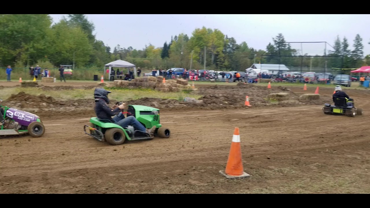 FXT MOWER RACING - YouTube