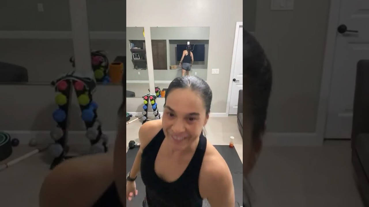 Daily Dose of Fitness LIVE, Strength and Stretch Thursday!