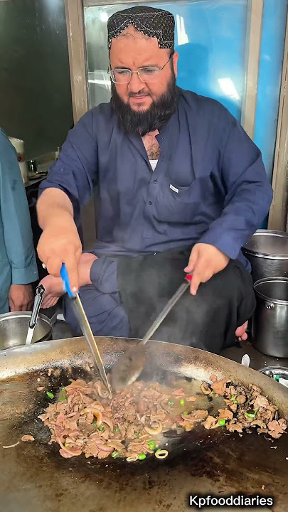 Exploring Kaleji Kabab | Quetta Most Famous Kabab | Niamat Kadda Liver Fry | Onion & Chillies Kalej