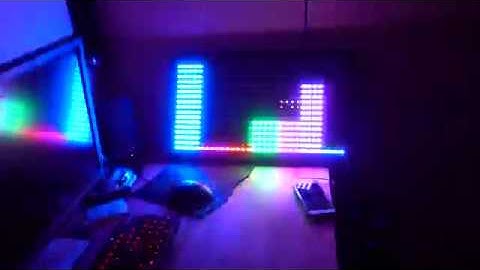 [Arduino] Spectrum Analyser and Effects LED Display 32x18 - WS2812B - Teensy 3.1 - MSGEQ7