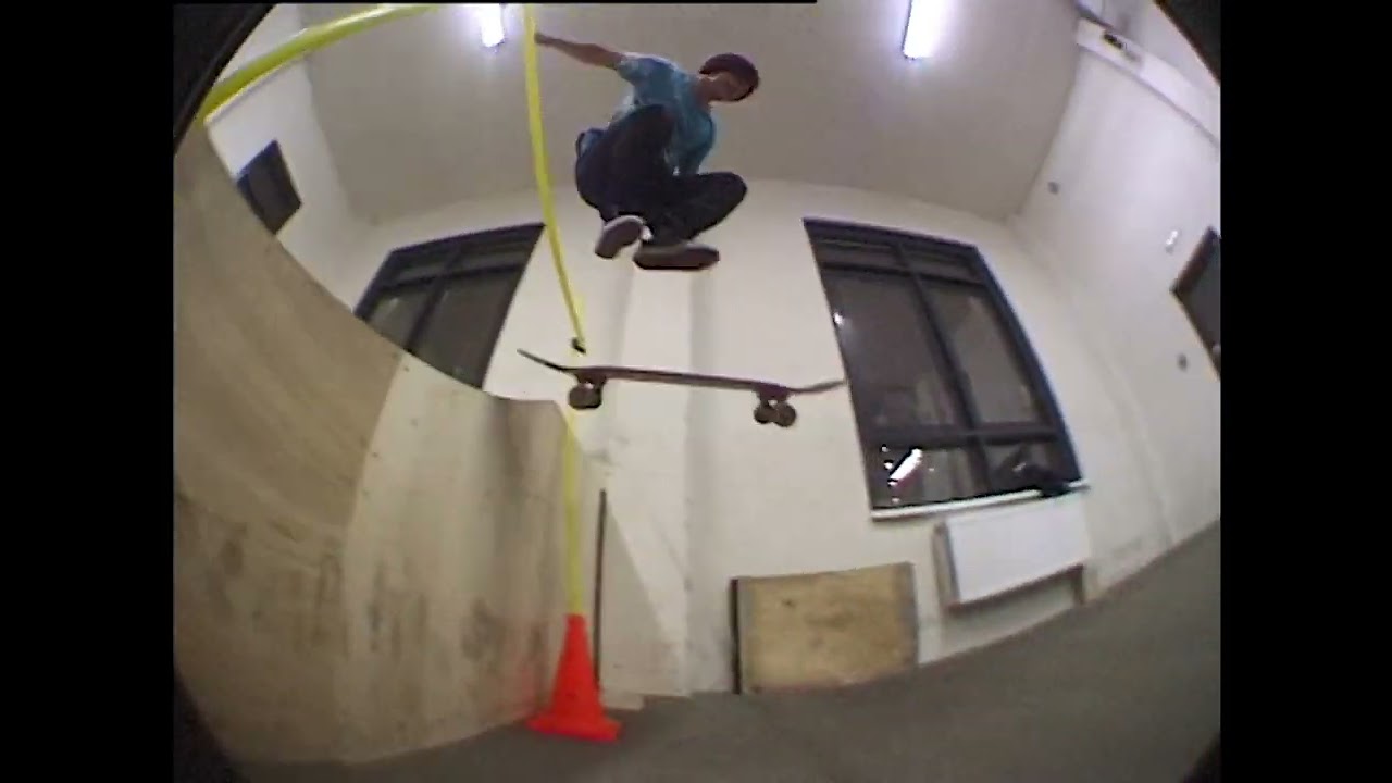 Рома Туки и друзья в "Tony skatepark" , 2022 (TAPELESS VX1000)