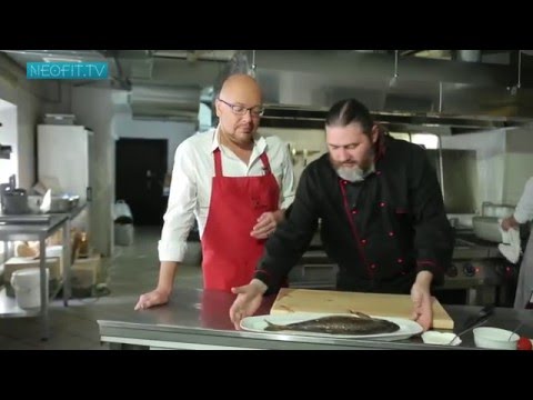 ГОРБУША ЗАПЕЧЁНАЯ. Ангела за трапезой
