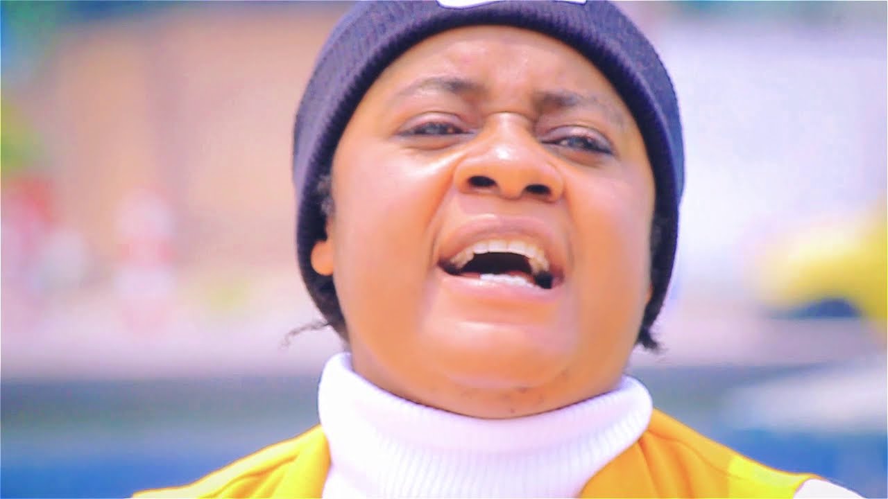 JE SUIS PELERIN Clip Officiel Sr Astride Mutu