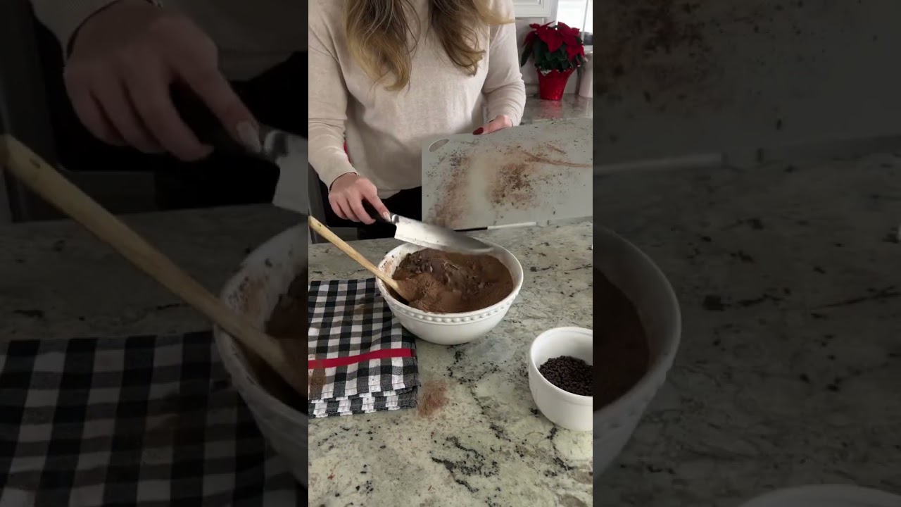 Homemade Hot Cocoa Mix is a great gift for teachers or friends 