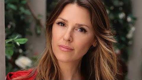 Young & Restless’ Elizabeth Hendrickson Reveals Her New Career and This Time She’s Calling the Shots