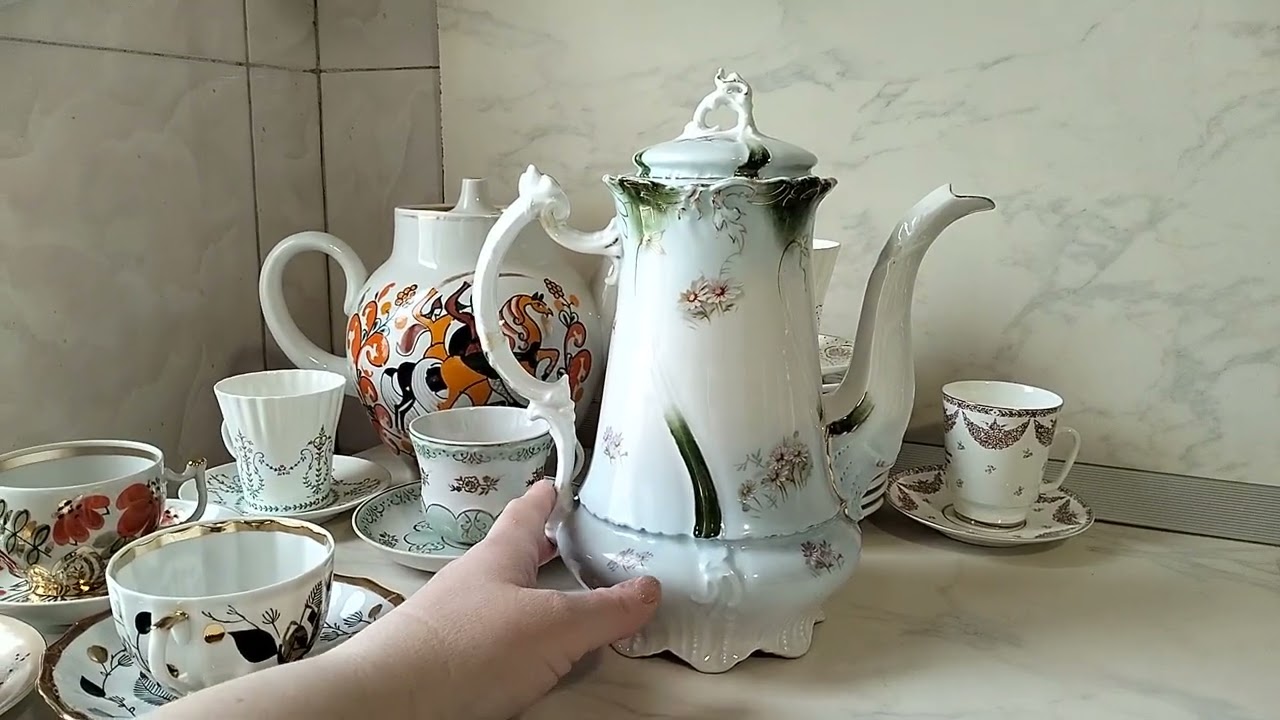 Любимые предметы к 8 марта.Чайник  Карл Тильш. Предметы европейского и советского фарфора.