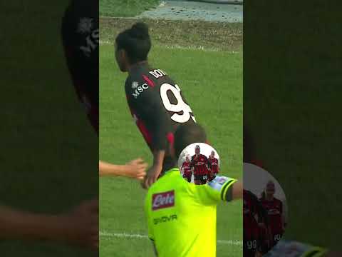 En𝐂𝐇𝐀𝐍𝐓𝐄' Dompig 🍾⚽️ | #MilanJuve #shorts