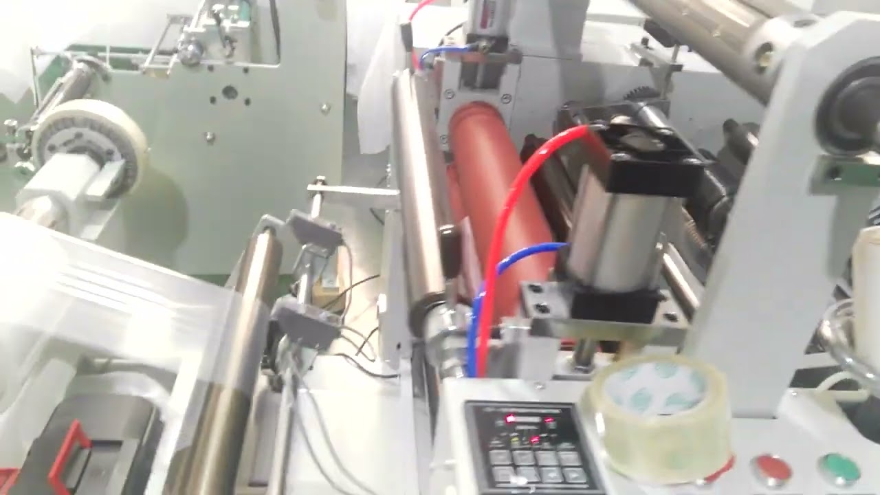 China auto film slitting machine