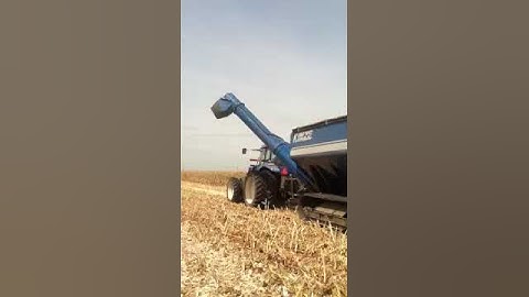 New Kinze Graincart at 2011 Farm Progress Show