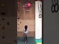 年長さん女の子【バスケットゴールにシュート】【キッズ体操教室前の自由遊び時間】 #shorts