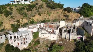 laurel canyon condemned / illegal homes