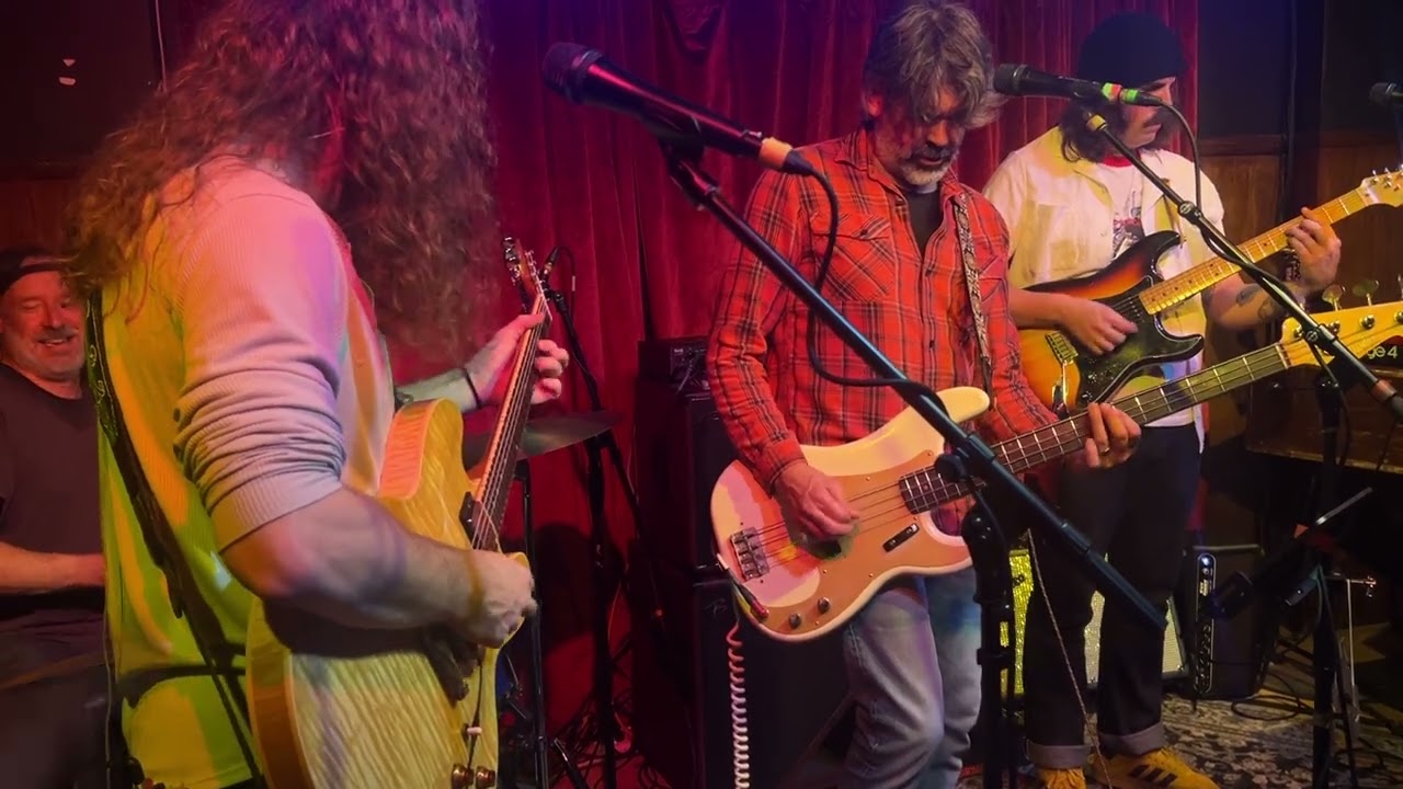 Shakedown / Playin’ reprise NYE in Fairfax 