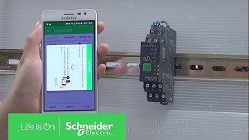 Wie verwendet man die automatische Konfiguration beim RMNF22TB30 NFC-Drehstromwächter mit Zelio NFC?