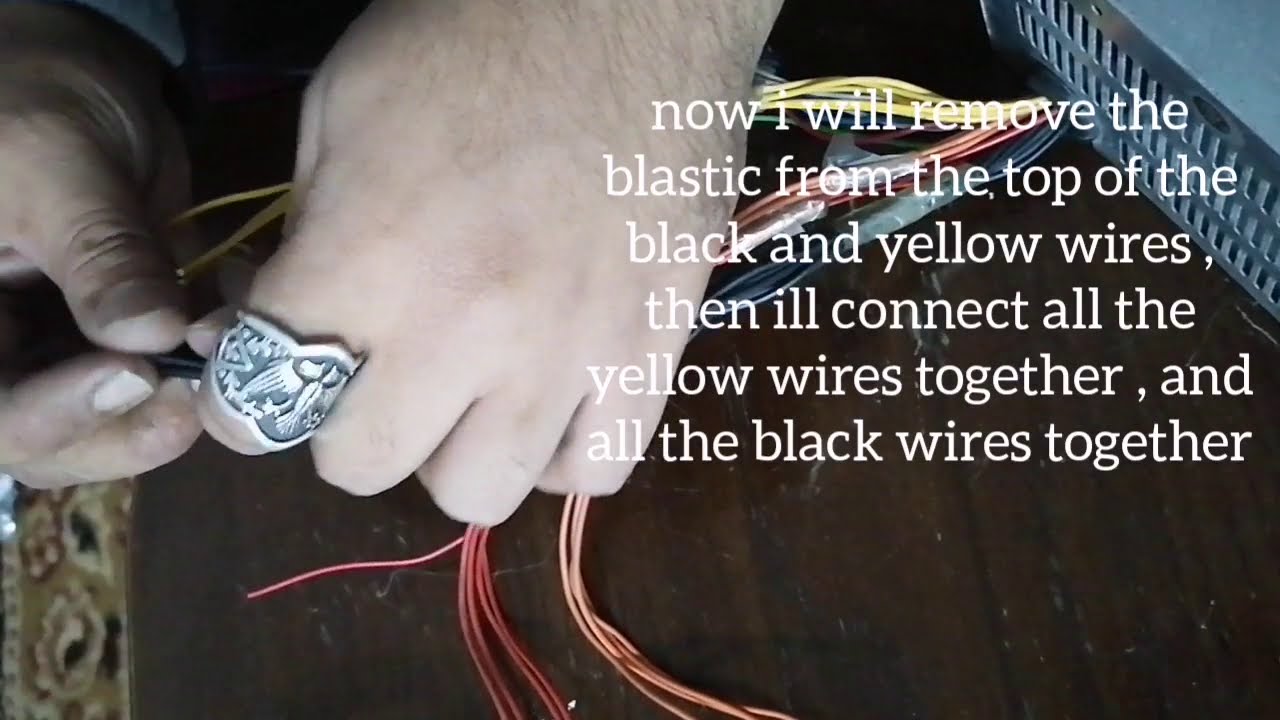 الفصل الكهربائي للذهب باستخدام الملح والخل