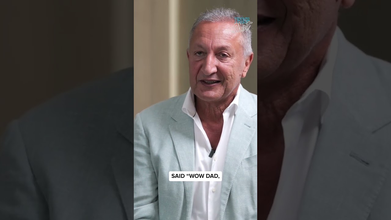 He had 25 quarters in his pocket. Now he's worth $1 billion