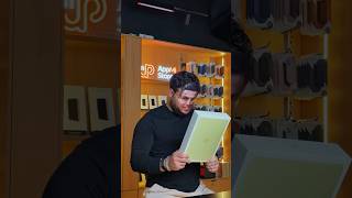 Какой цвет MacBook Neo взял бы себе: желтый, розовый, синий или серебристый?