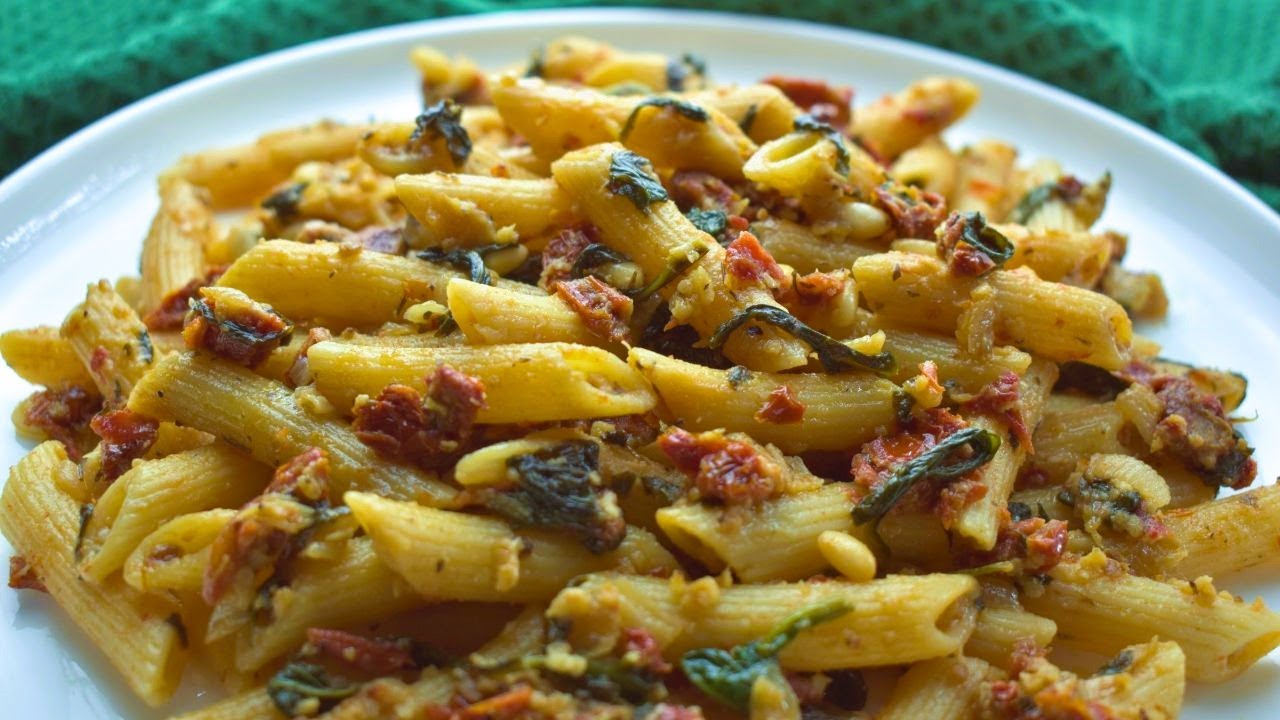 Pasta with Sun Dried Tomatoes & Hummus Easy, Healthy, Vegan Dinner or