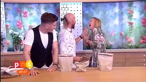 Host Gets Stabbed With Nail On Live TV When Magic Trick Goes Horribly Wrong - DayDayNews