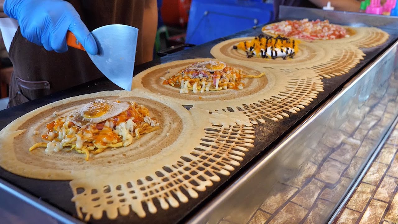 Thailand crepes with various toppings / 태국 크레페 / Thai street food