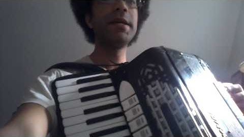 Pitch Bending on the Accordion (Accordion Nerd Video #1)