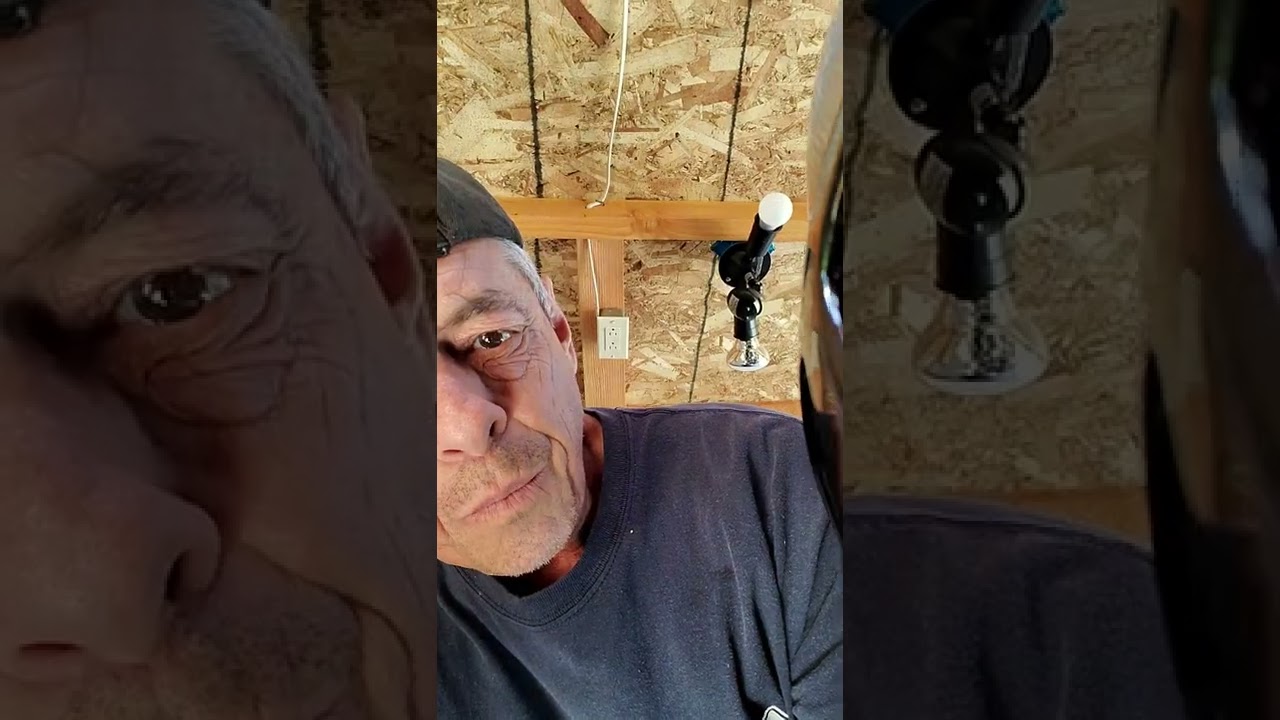 BMW R 1100 S battery replacement Attempting to show the show that 1 hidden fastenera pain in the ass