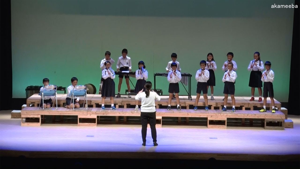 ホールニューワールド・ドラえもん 下西小学校第42回西之表市小・中学校合同音楽会での合奏・合唱