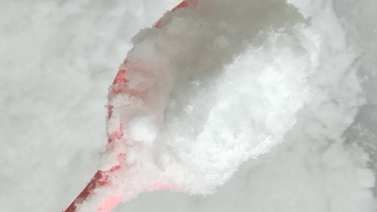 FREEZER FROST/FROZENICE, EATING ICE 