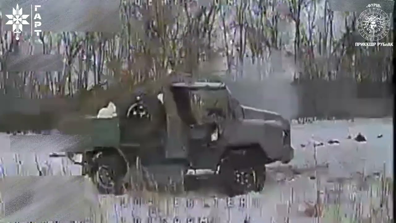 Оператори дронів «Фурії» уражають транспорт та піхоту загарбників