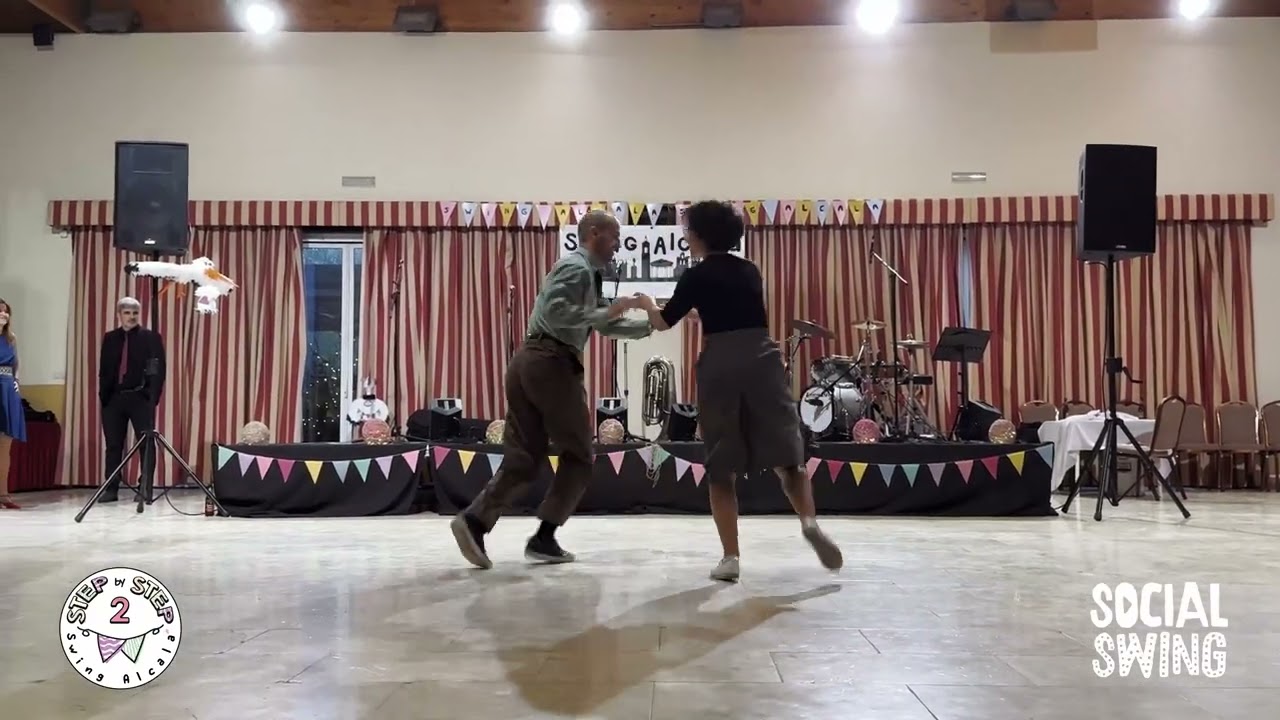 Step by Step - Actuación de Carlos Cayuela e Irene Bataller