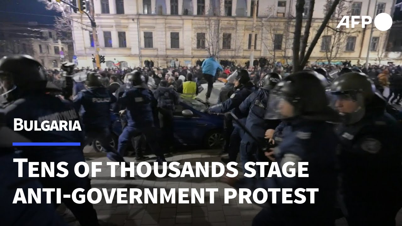 Protesters and police clash in Bulgaria anti-graft demonstration | AFP