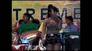 Download lagu X TREME Music - Hitam Duniamu Putih Cintaku - Anggi Anggita