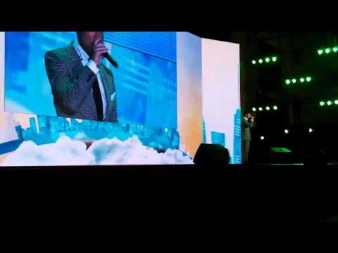 許志安 上弦月 一步一生 (Live in 2015《四海一家》海外華裔及香港青年聯歡節)
