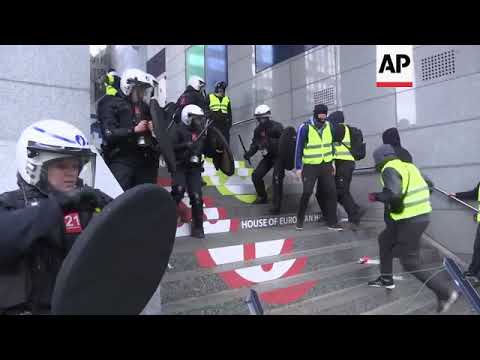 Belgian protesters call for resignation of PM