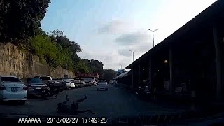 Man Knocked From Motorbike by Iron Bar || VIralHog