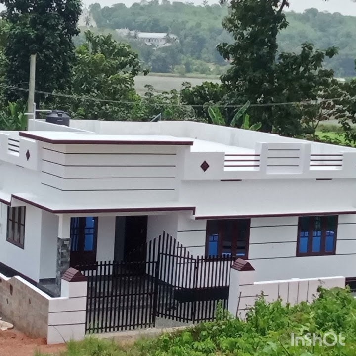 Kottayam പത്താമുട്ടo  കോളേജ് aduthu5 cent 1000 sft വീടുകൾ വില്പനñ .പ്രൈസ് 43 ലക്ഷം ph 9744596814