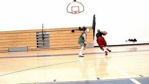 Dre Baldwin: 1-On-1 Game Clip #86 | Blow-By Drive, Lean-In Layup Finish First Step Quickness