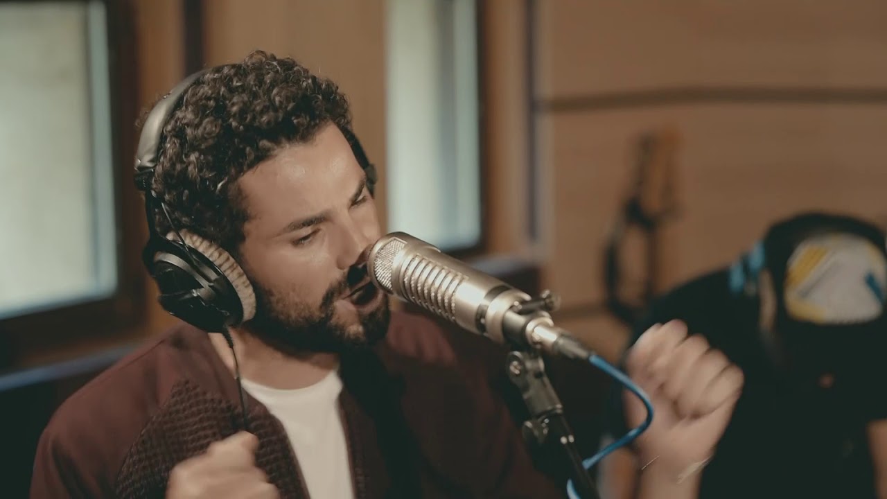 Mahdi Jaggae feat Beau Regard : 