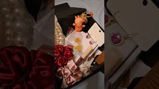 Gift hamper to your lady luck 💝#hampers #love #womems #jewelry #vastravibe #minivlog