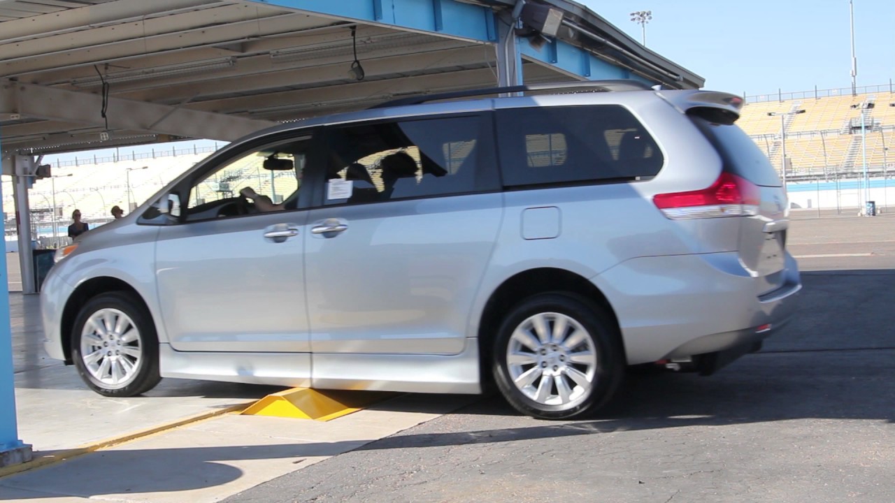 toyota sienna ground clearance