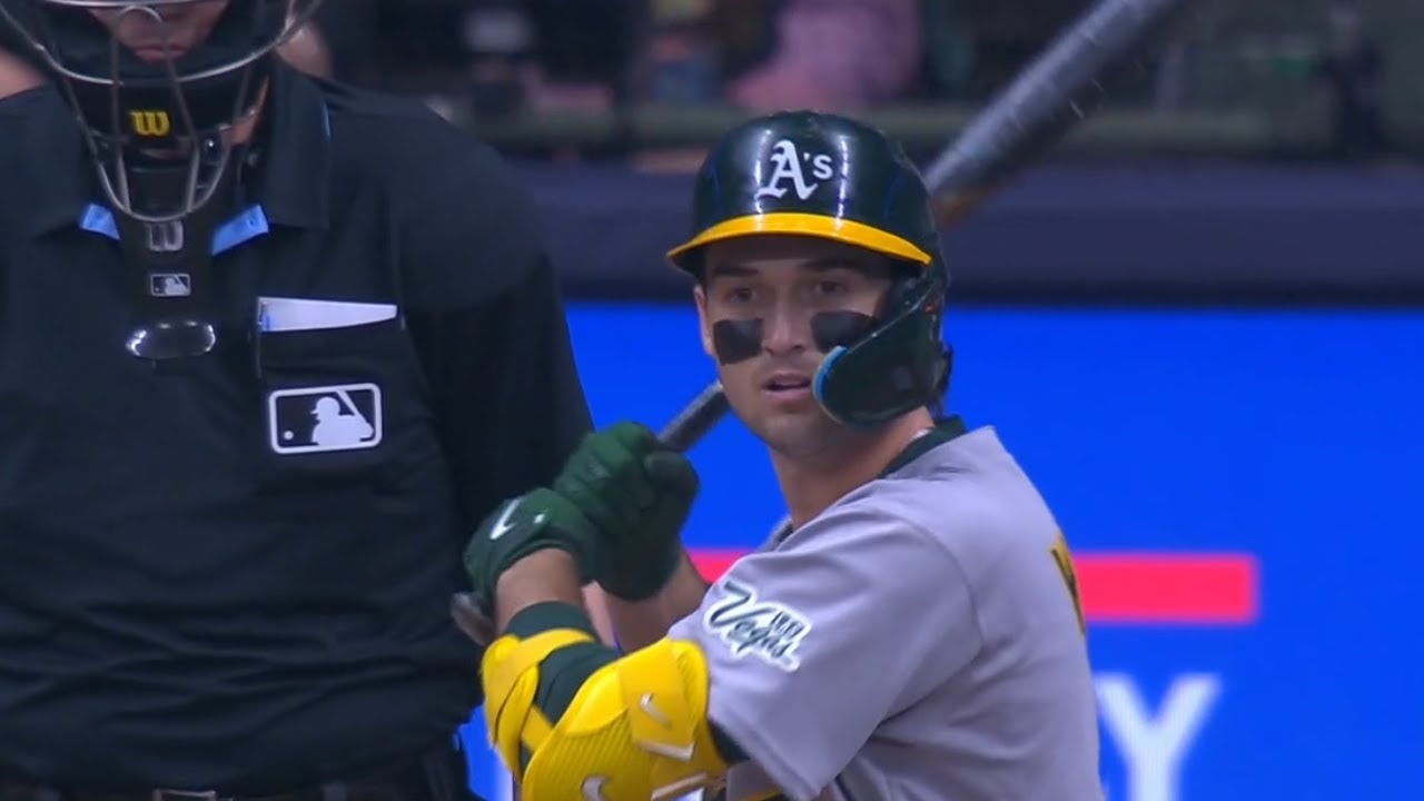 Jacob Wilson swinging at pitches outside the zone - YouTube