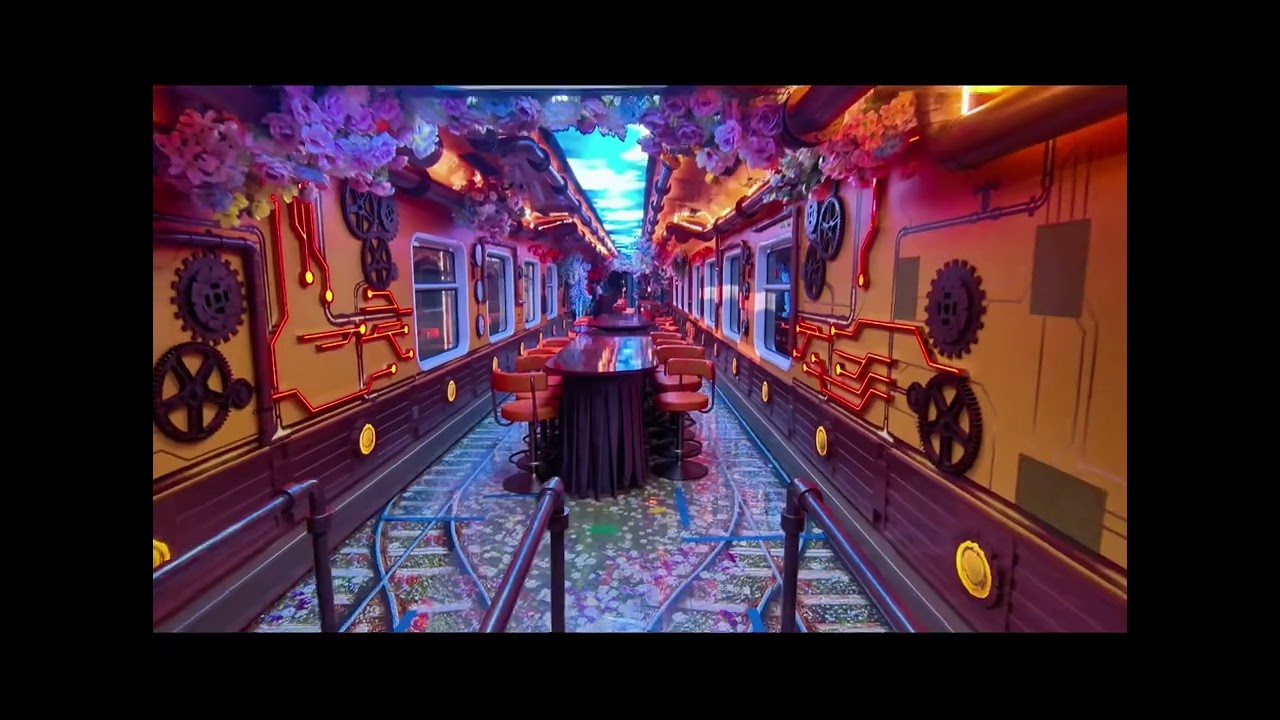 The world's first themed entertainment train, the Tianjin Fantasy Express！