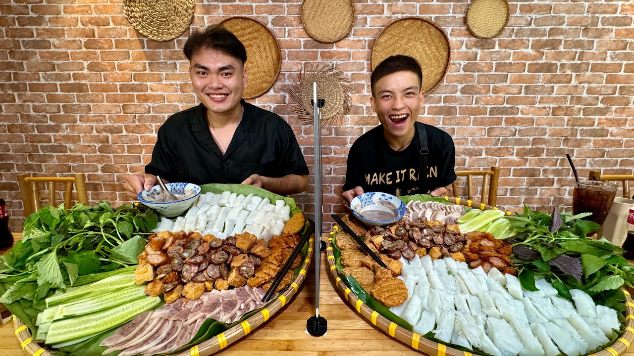 Cuộc Đua Chưa Có Hồi Kết 2 Thanh Niên Ăn Đua 2 Mẹt Bún Đậu Mắm Tôm Khổng Lồ 8Kg Căng Đéc