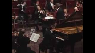 Mikhail Pletnev Plays Tchaikovsky Piano Concerto No. 2 in G major, Op. 44